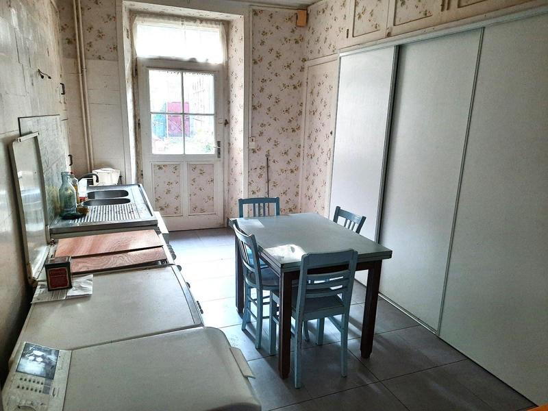 Maison - 199 m² - 8 pièces