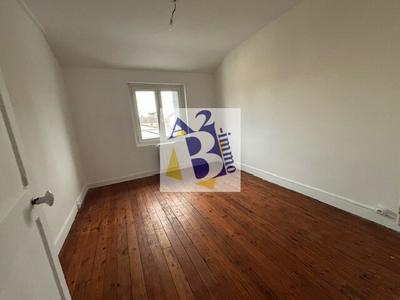 Maison de ville - 83 m² - 4 pièces