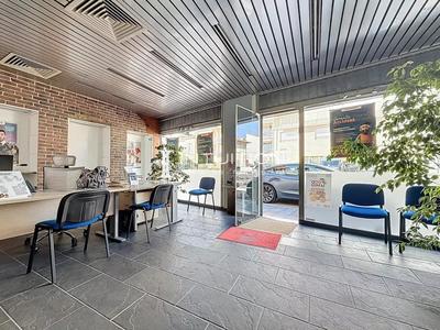 Local commercial - 34 m² - 3 pièces