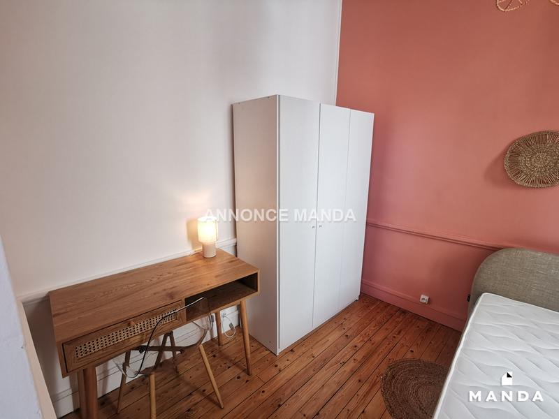 Chambre - 10 m² - 4 pièces