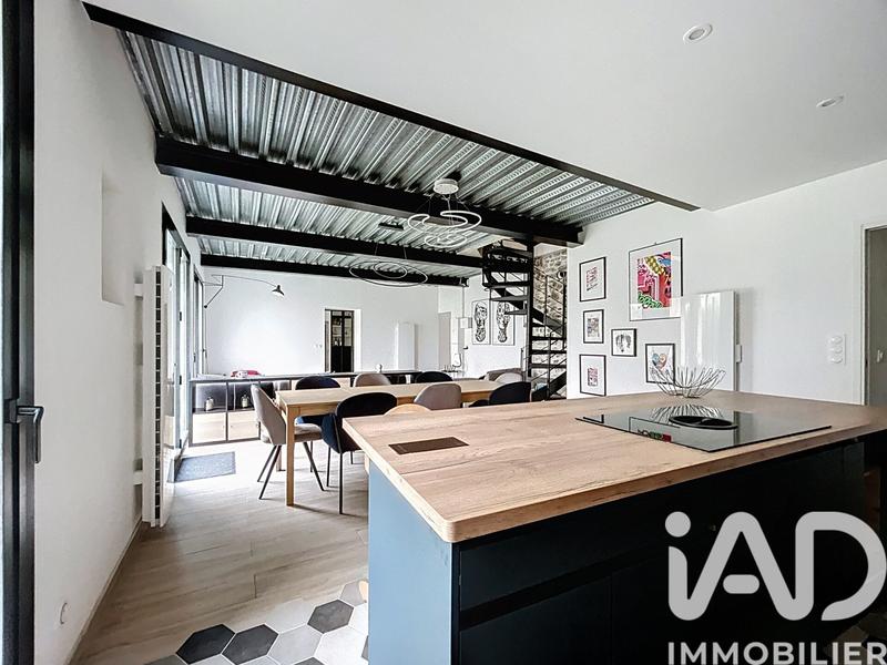 Maison - 276 m² - 10 pièces