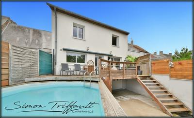 Maison de village - 279 m² - 10 pièces