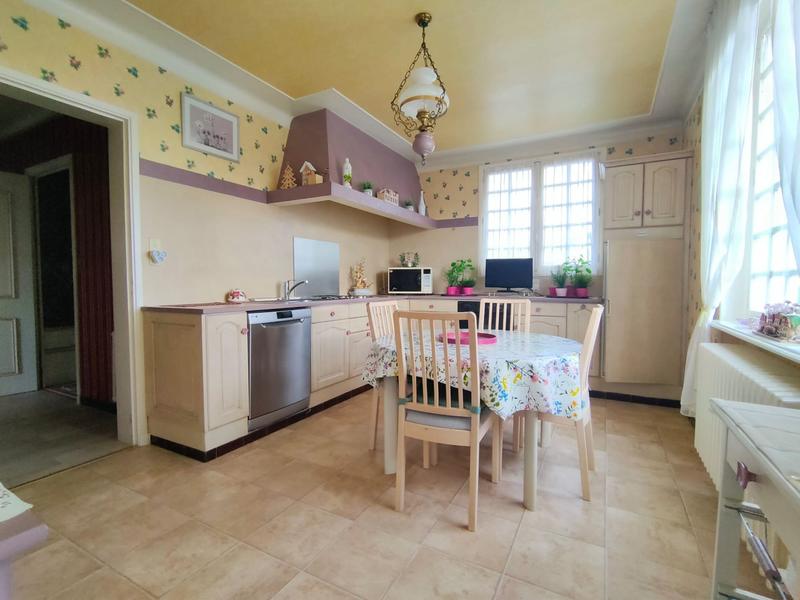 Maison ancienne - 190 m² - 9 pièces