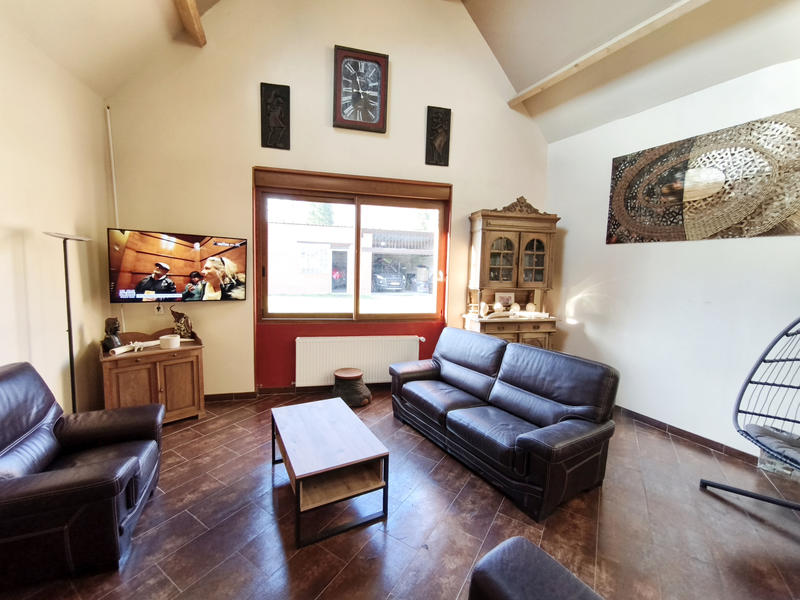 Maison - 181 m² - 7 pièces