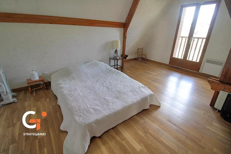 Maison - 195 m² - 7 pièces