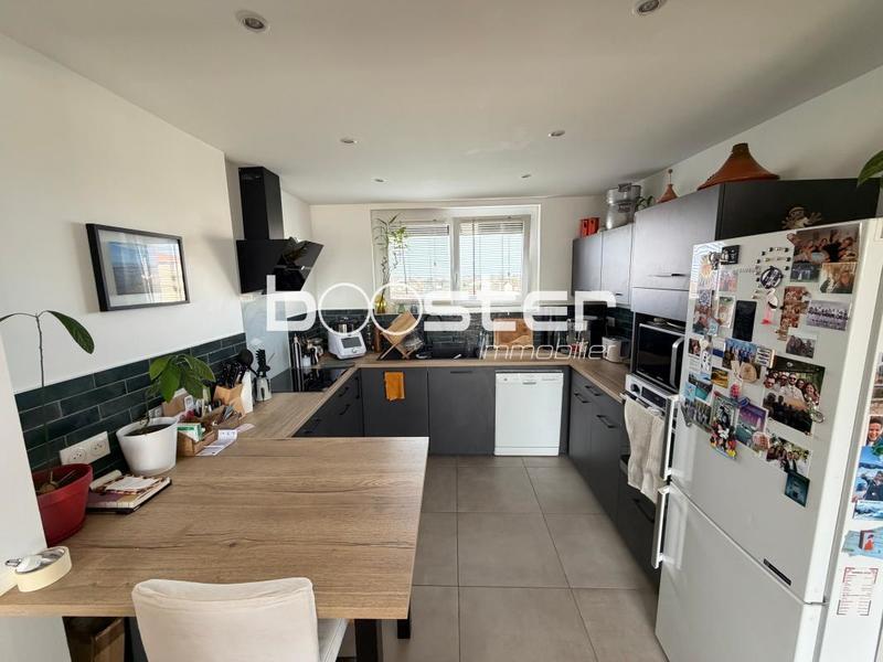 Appartement ancien - 69 m² - 3 pièces