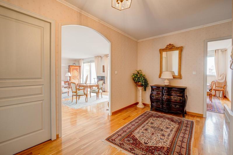 Appartement - 135 m² - 5 pièces