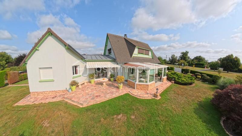 Maison - 250 m² - 10 pièces