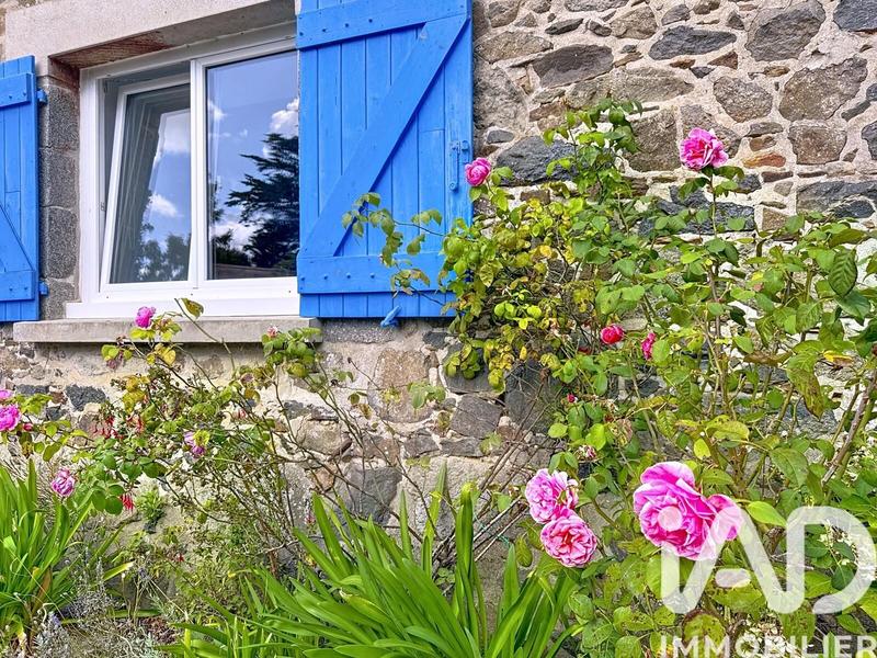 Maison - 220 m² - 8 pièces