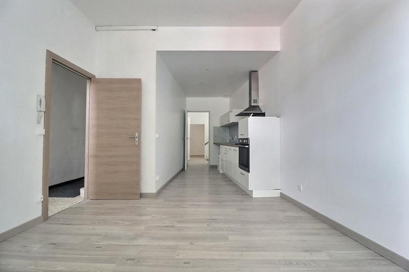 Immeuble - 150 m² - 9 pièces