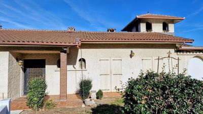 Maison - 231 m² - 5 pièces