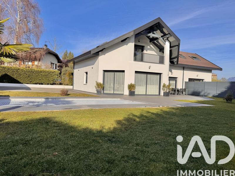 Maison de maîtres - 320 m² - 7 pièces