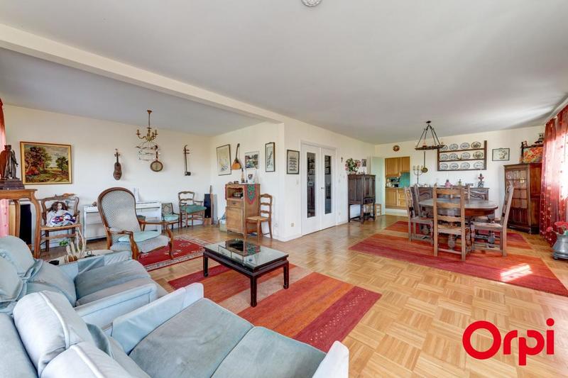 Appartement - 170 m² - 6 pièces