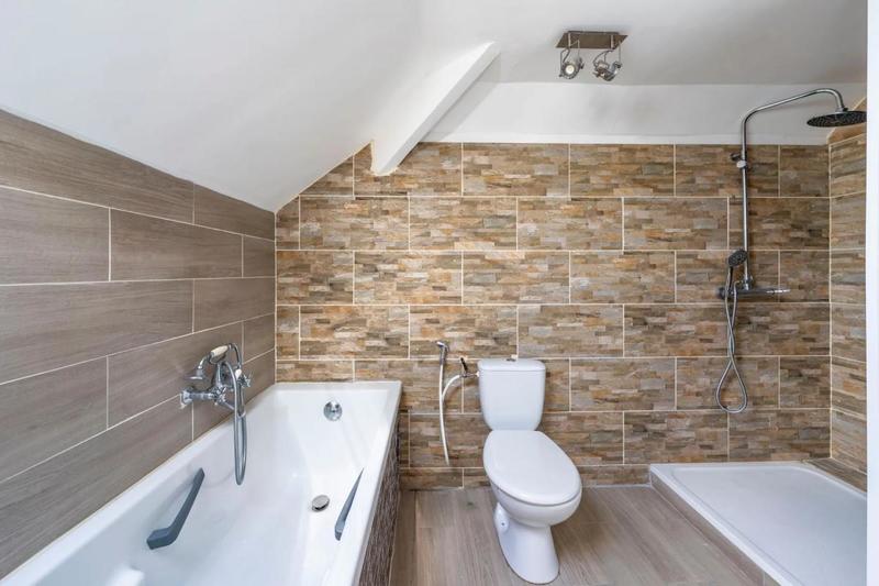 Maison - 237 m² - 7 pièces