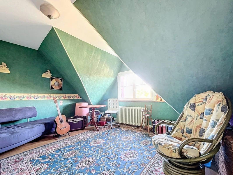 Maison - 201 m² - 9 pièces