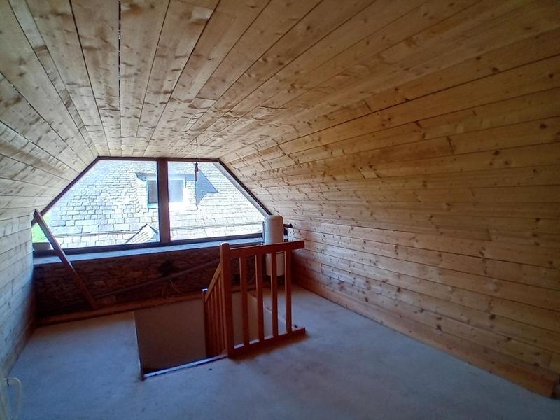 Maison - 200 m² - 5 pièces