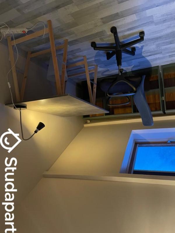 Chambre - 15 m² - 1 pièce