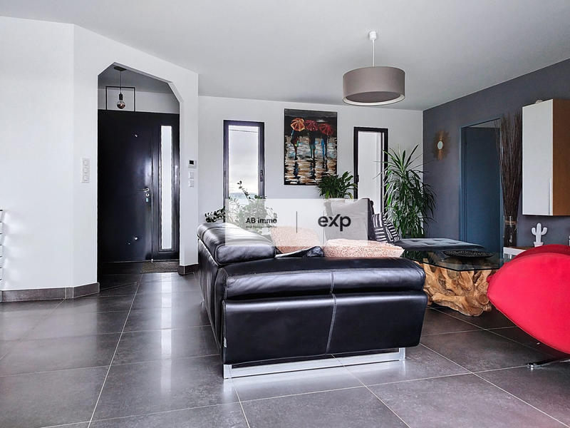 Villa - 141 m² - 5 pièces