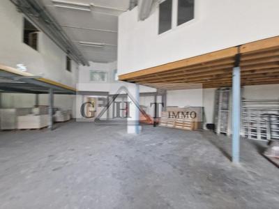 Entrepôt - 580 m²