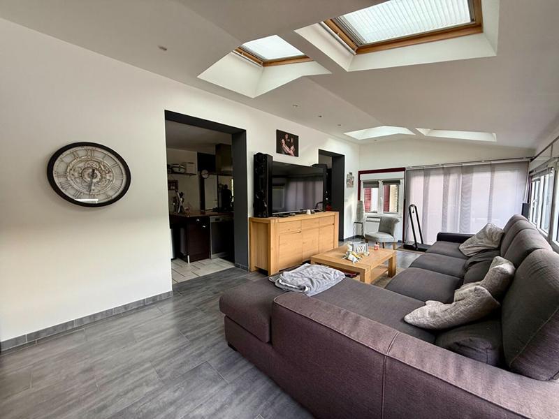 Maison - 156 m² - 8 pièces