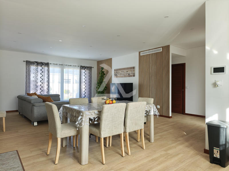 Villa - 129 m² - 6 pièces