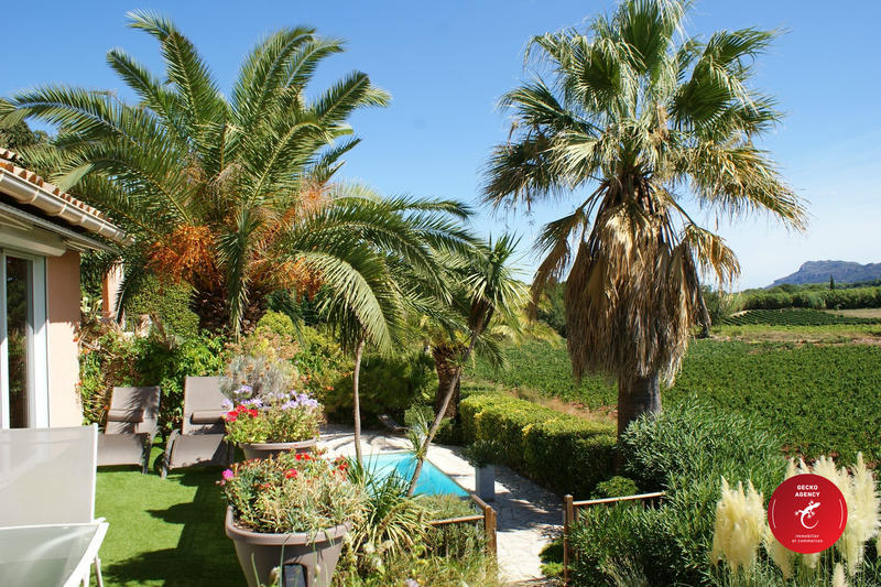 Maison - 217 m² - 10 pièces