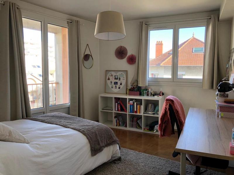 Appartement - 64 m² - 5 pièces