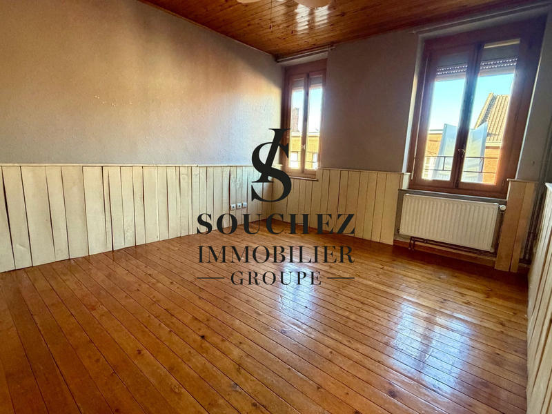 Maison - 250 m² - 8 pièces