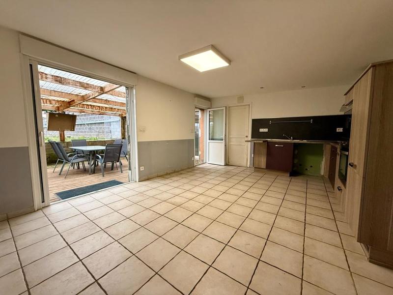 Maison - 93 m² - 4 pièces