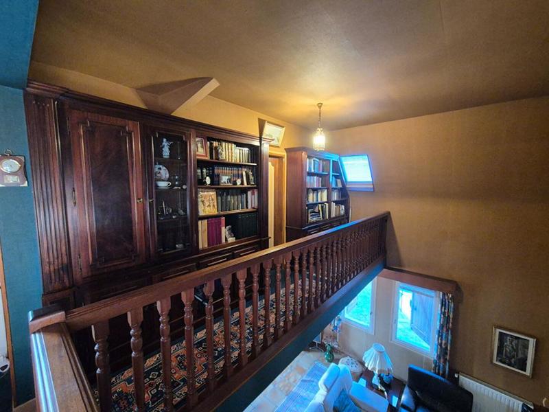 Maison - 177 m² - 7 pièces