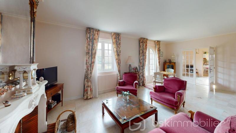 Maison - 186 m² - 7 pièces