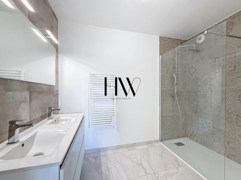 Appartement - 120 m² - 5 pièces