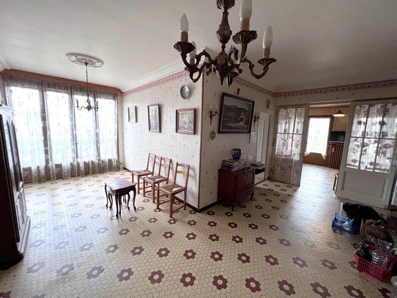 Maison - 101 m² - 5 pièces