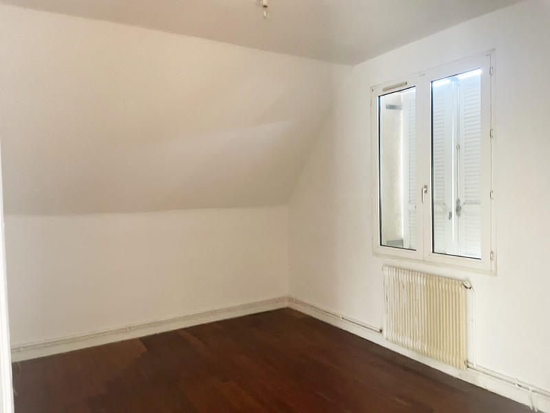 Maison - 94 m² - 5 pièces