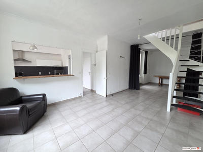 Appartement - 98 m² - 5 pièces