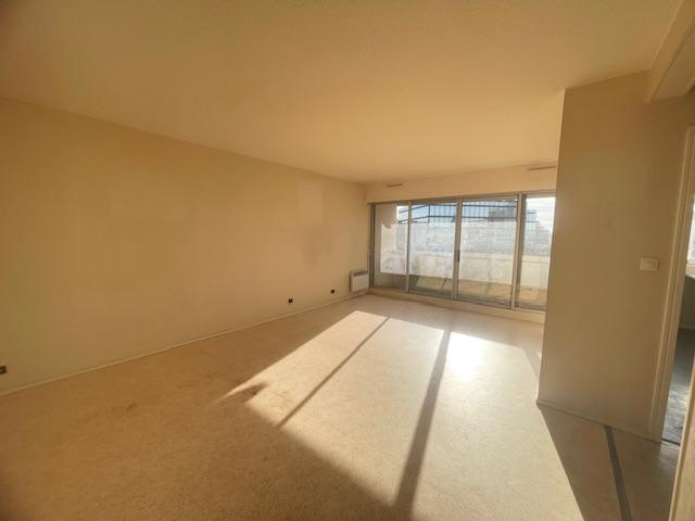 Appartement ancien - 86 m² - 5 pièces