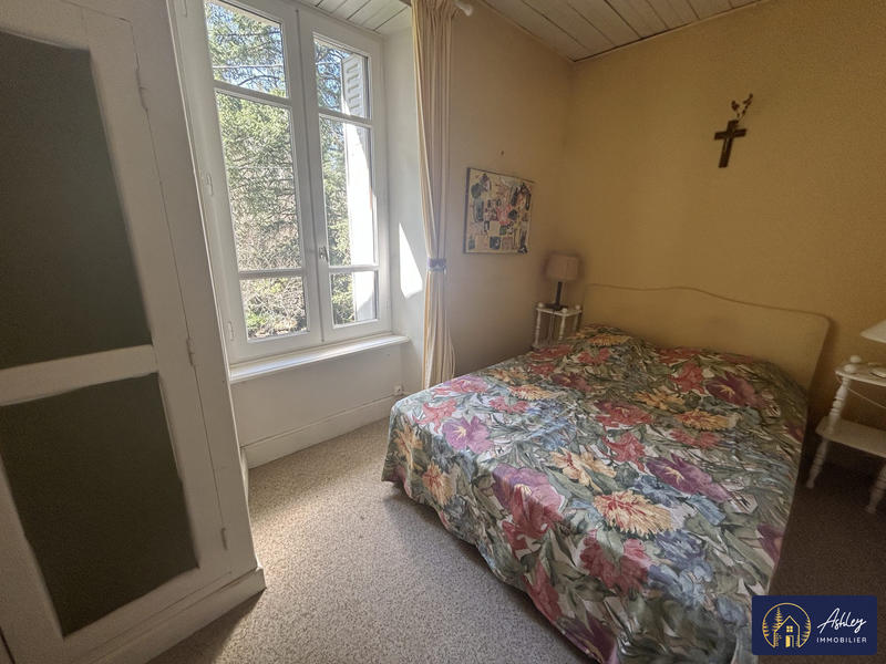 Maison ancienne - 257 m² - 11 pièces