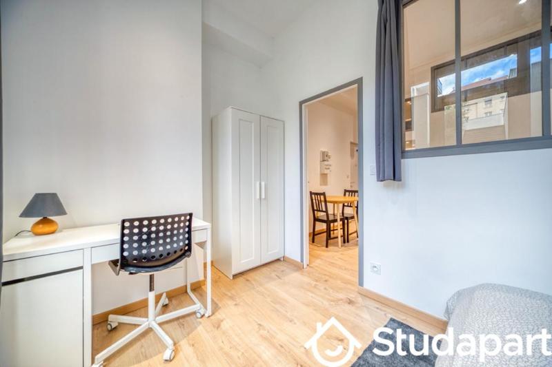 Chambre - 27 m² - 1 pièce