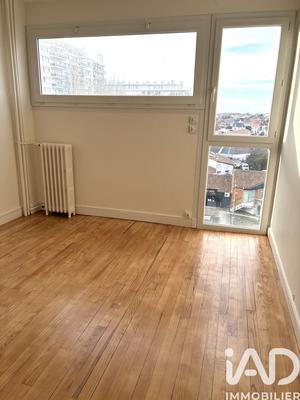 Appartement - 80 m² - 4 pièces