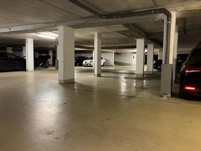 Parking / Garage - 18 m²