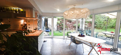 Maison - 206 m² - 8 pièces