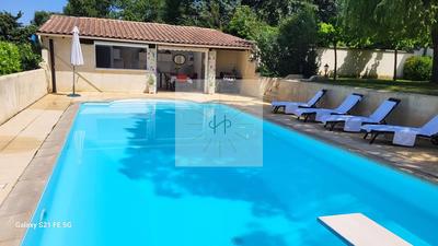 Maison - 172 m² - 7 pièces