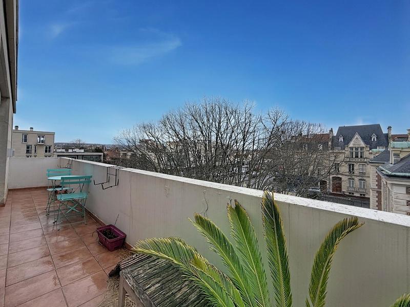 Appartement - 112 m² - 5 pièces