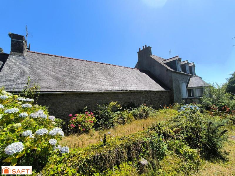 Maison - 138 m² - 9 pièces