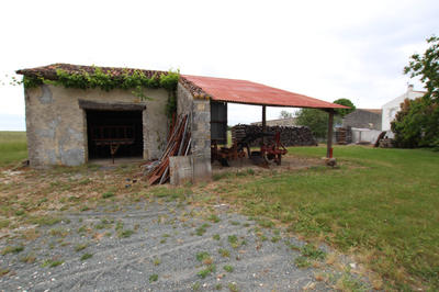 Grange - 1 m² - 1 pièce