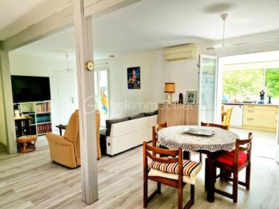 Maison traditionnelle - 134 m² - 6 pièces