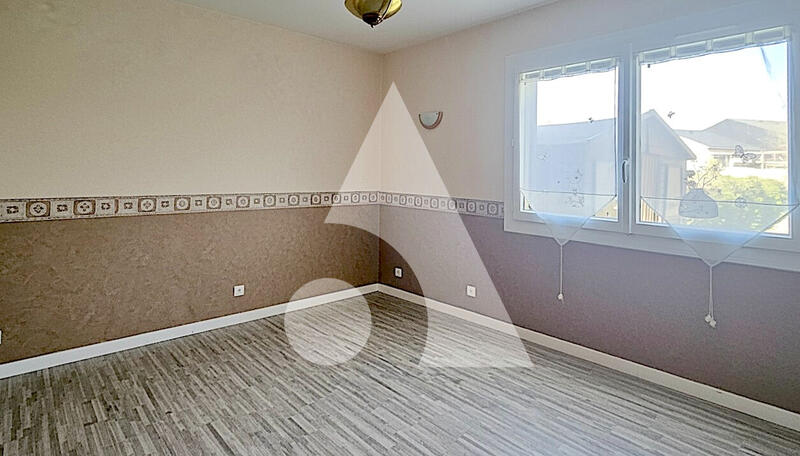 Maison - 97 m² - 5 pièces