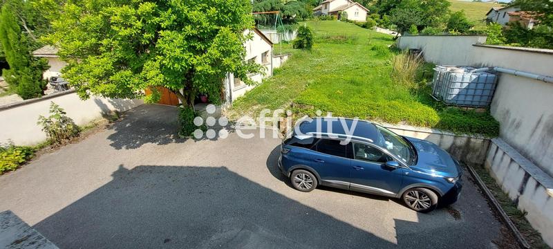 Maison - 176 m² - 8 pièces