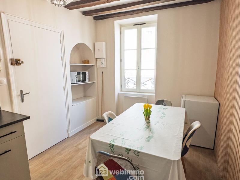 Immeuble - 180 m² - 11 pièces