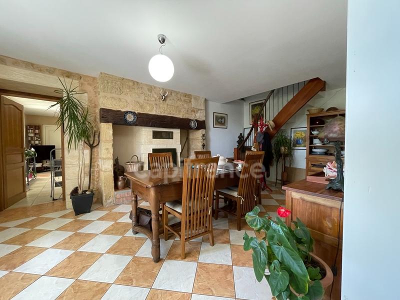 Maison - 293 m² - 6 pièces